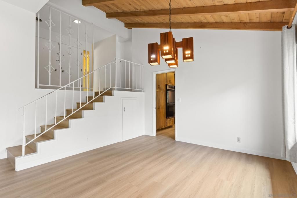 Image 6 of property listing at 13941 Sagewood Dr, Poway, CA 92064