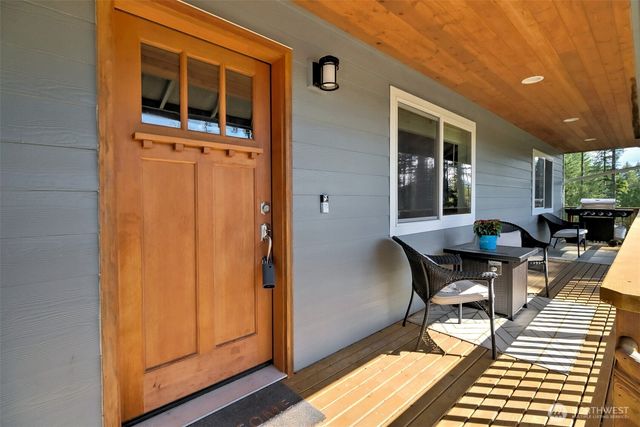 5031 E Rasor Road W, Belfair, WA 98528