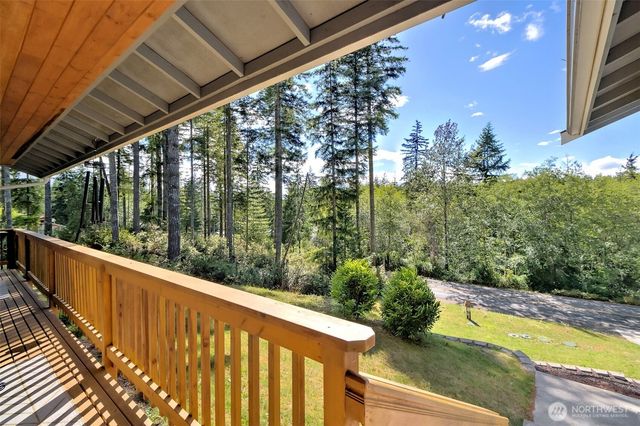 5031 E Rasor Road W, Belfair, WA 98528