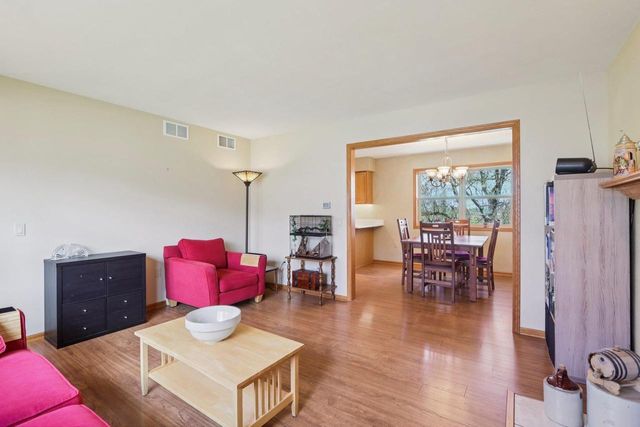 2901 Wayland Drive, Madison, WI 53713