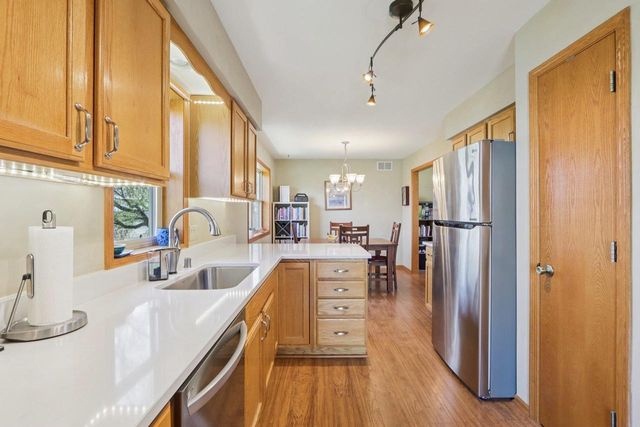 2901 Wayland Drive, Madison, WI 53713