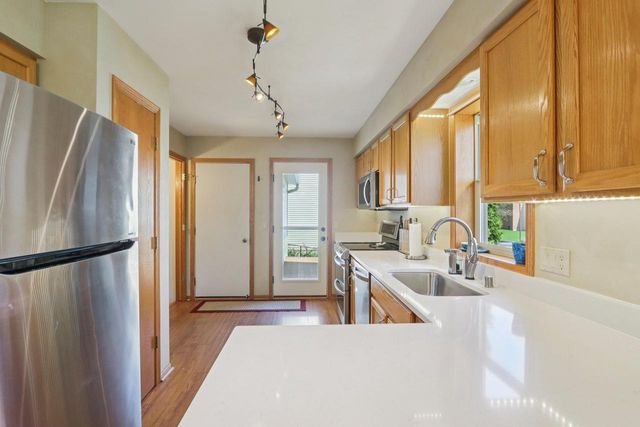 2901 Wayland Drive, Madison, WI 53713