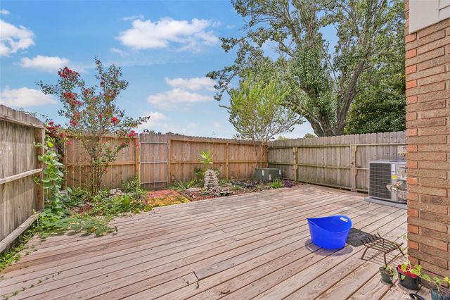 2336 Fairwind Road, Houston, TX 77062