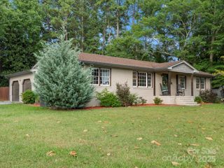 102 Ridge Avenue, Clover, SC 29710