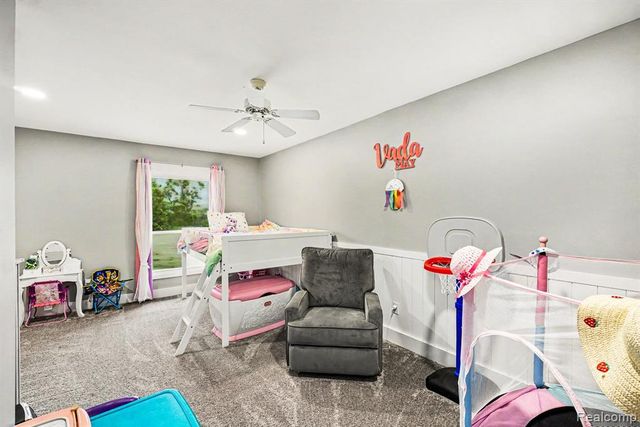 9511 Longmeadow Street, Fenton, MI 48430