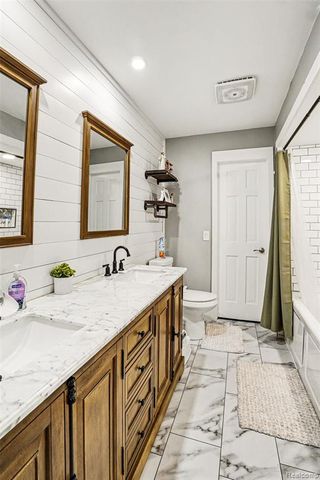 9511 Longmeadow Street, Fenton, MI 48430