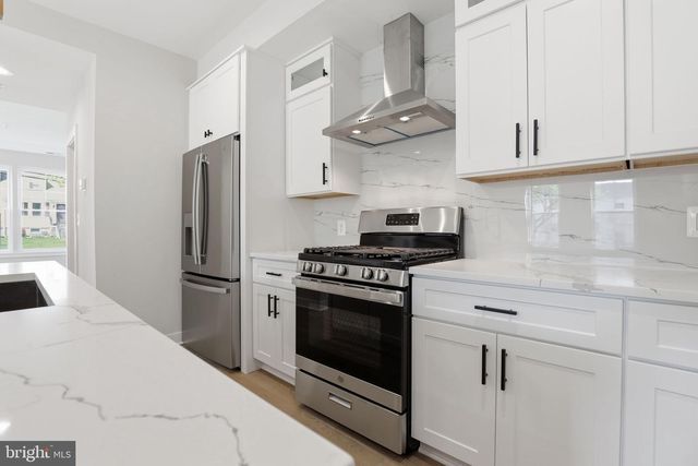501 HORNERS LN, Rockville, MD 20850