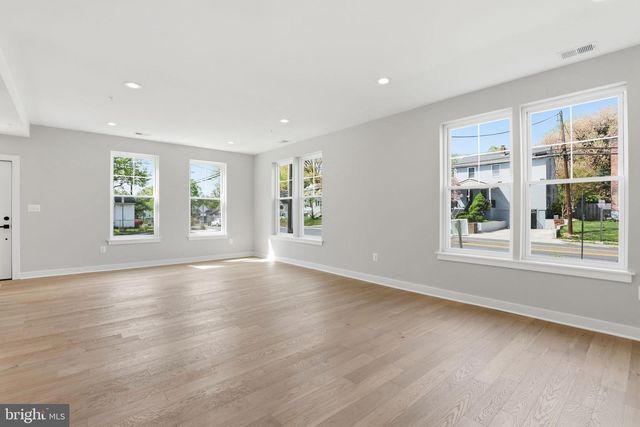 501 HORNERS LN, Rockville, MD 20850
