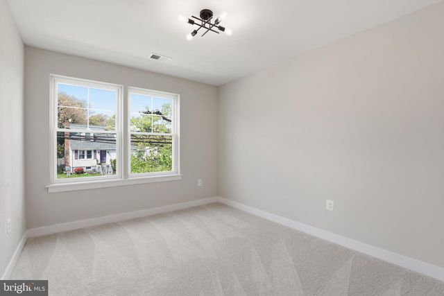 501 HORNERS LN, Rockville, MD 20850