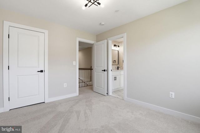 501 HORNERS LN, Rockville, MD 20850
