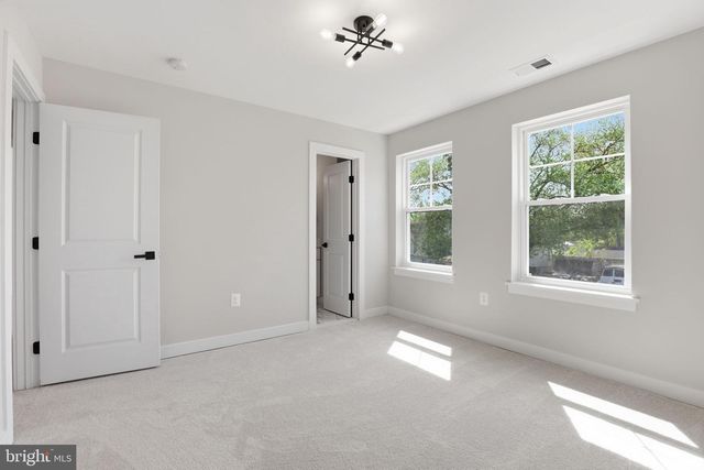 501 HORNERS LN, Rockville, MD 20850