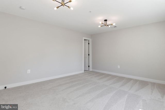 501 HORNERS LN, Rockville, MD 20850