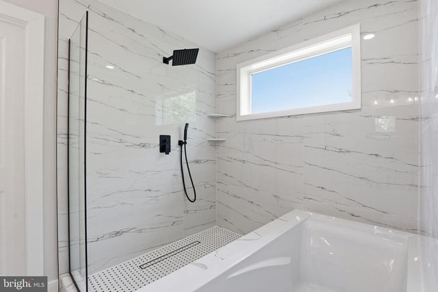 501 HORNERS LN, Rockville, MD 20850