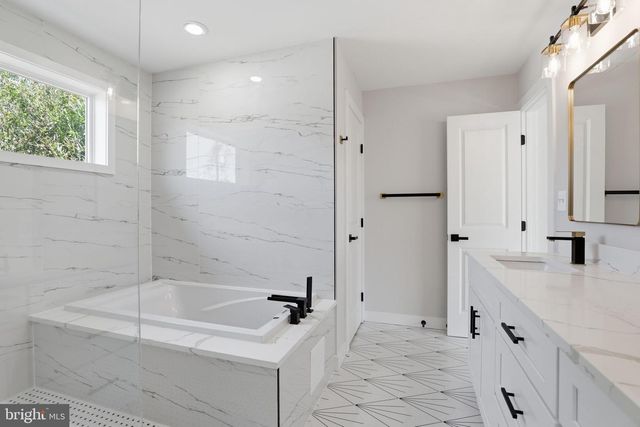 501 HORNERS LN, Rockville, MD 20850