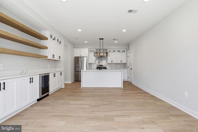 501 HORNERS LN, Rockville, MD 20850
