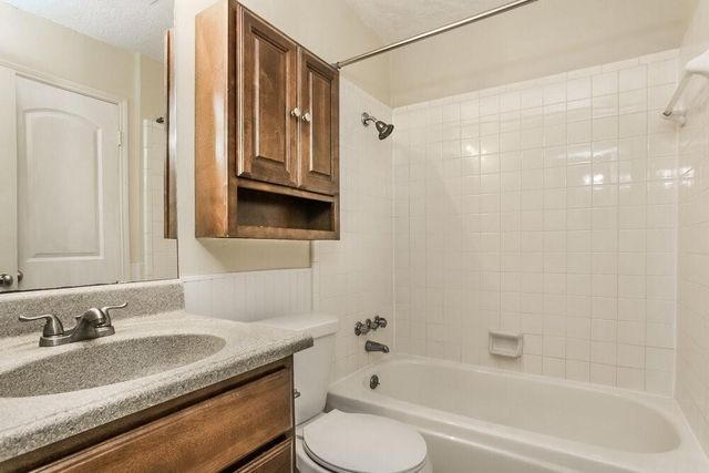 13483 Castilian Drive 1, Houston, TX 77015