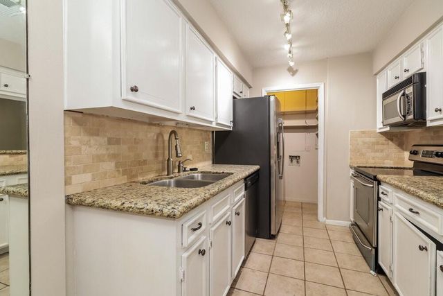13483 Castilian Drive 1, Houston, TX 77015
