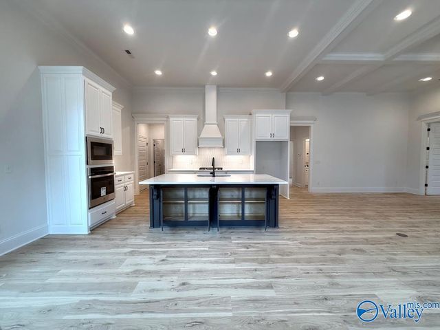 26433 Old Town Drive, Athens, AL 35613