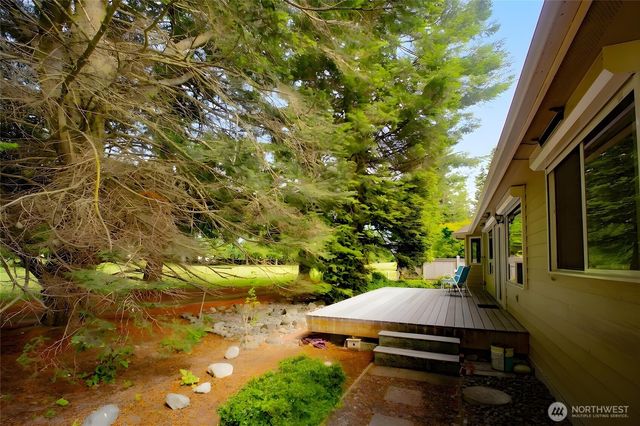 226 Hurricane Ridge Drive, Sequim, WA 98382