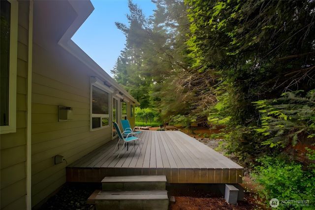 226 Hurricane Ridge Drive, Sequim, WA 98382