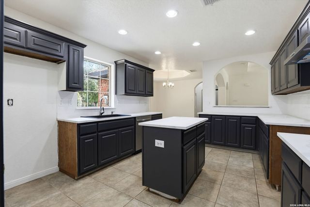 1860 County Road 6710, Lytle, TX 78052