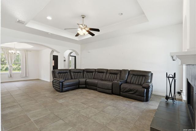 1860 County Road 6710, Lytle, TX 78052