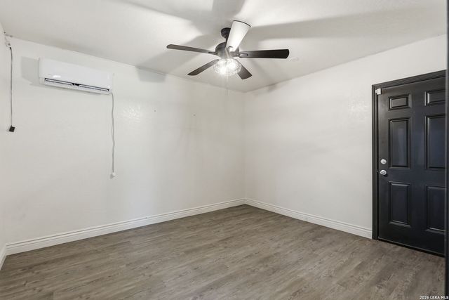 1860 County Road 6710, Lytle, TX 78052
