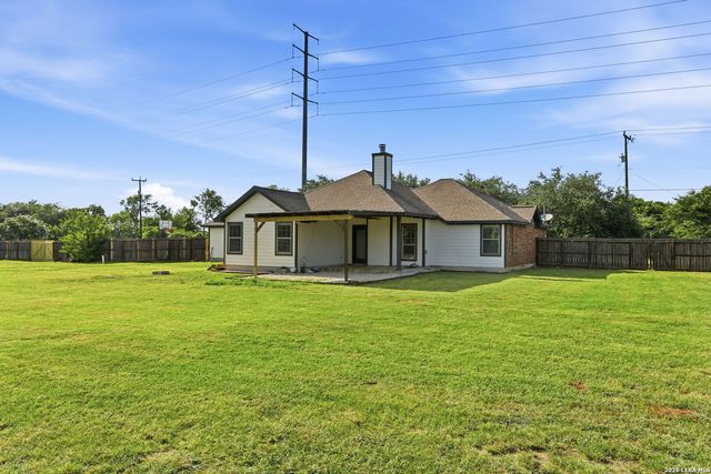 1860 County Road 6710, Lytle, TX 78052