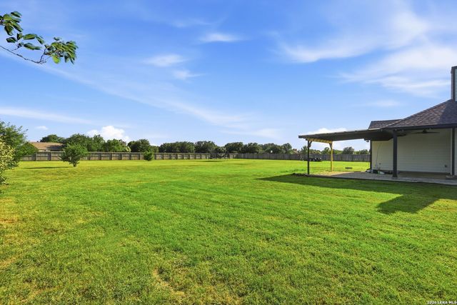 1860 County Road 6710, Lytle, TX 78052