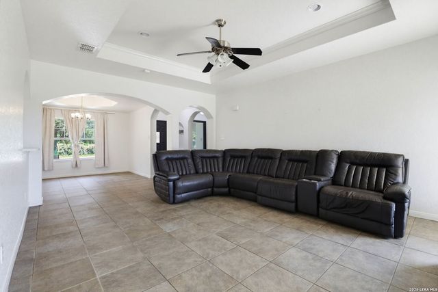 1860 County Road 6710, Lytle, TX 78052