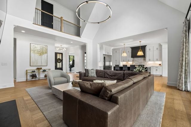1598 Eastwood Dr, Brentwood, TN 37027