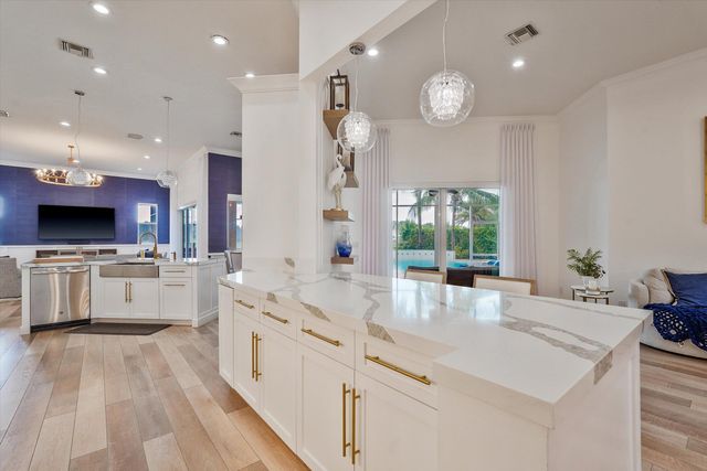 3776 Isles Vista Boulevard, Wellington, FL 33449