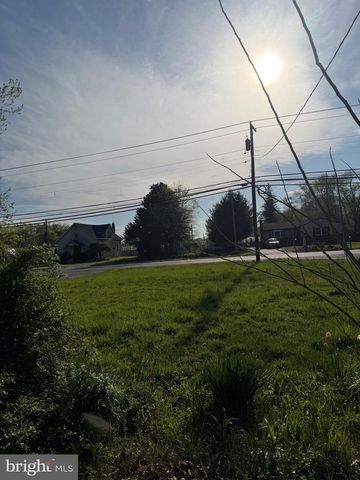 1111 N DELSEA DR, Clayton, NJ 08312