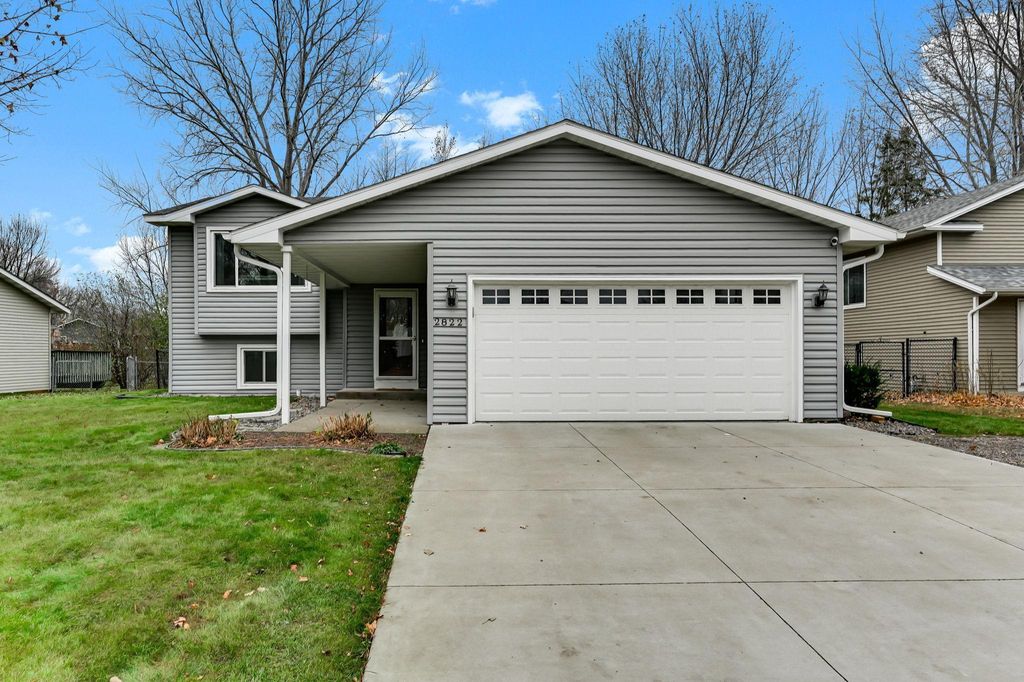 2822 Oakview Lane, Monticello, MN 55362