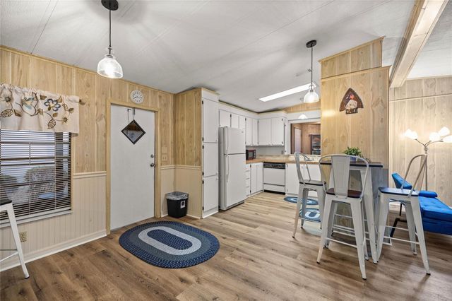 708 COACHMAN DRIVE, Leesburg, FL 34748