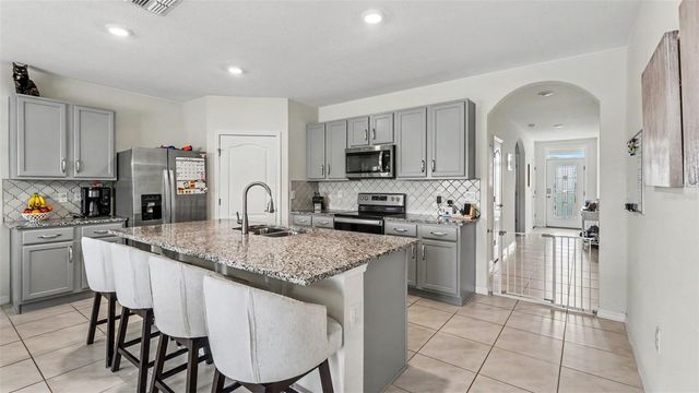 5853 ARLINGTON RIVER DRIVE, Lakeland, FL 33811