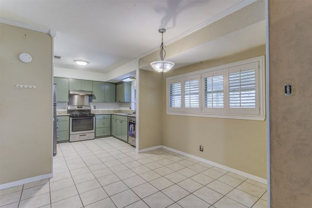 521 E Mustang Street, Crowley, TX 76036