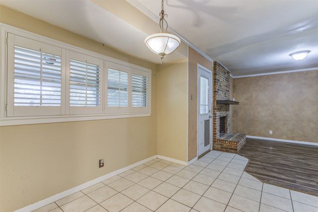 521 E Mustang Street, Crowley, TX 76036