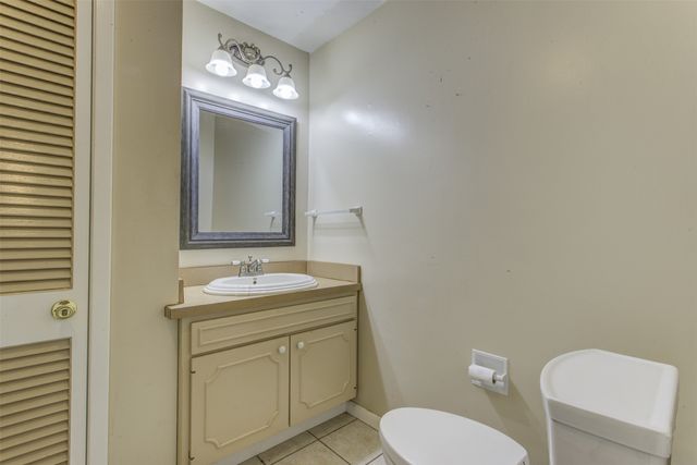 521 E Mustang Street, Crowley, TX 76036