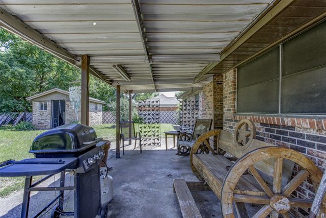 521 E Mustang Street, Crowley, TX 76036