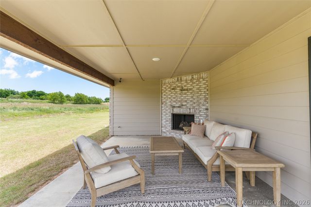 27713 E 107th Street, Coweta, OK 74429