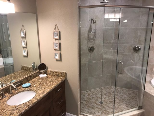 7610 34TH AVENUE W 102, Bradenton, FL 34209