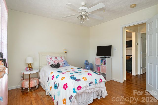 5440 Arnette Road, Hope Mills, NC 28348