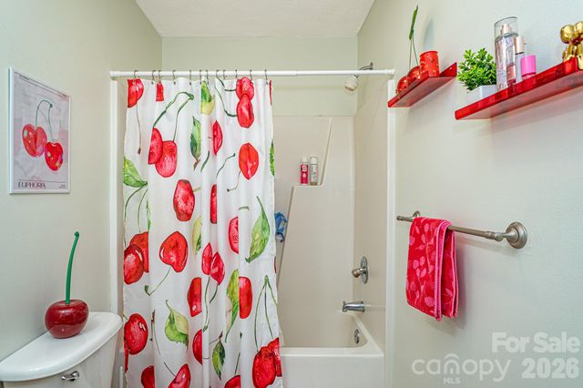 5440 Arnette Road, Hope Mills, NC 28348