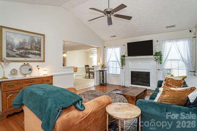 5440 Arnette Road, Hope Mills, NC 28348