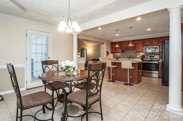 5440 Arnette Road, Hope Mills, NC 28348