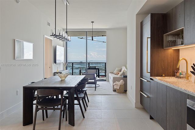 159 NE 6th St 5015, Miami, FL 33132