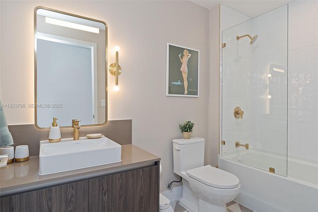 159 NE 6th St 5015, Miami, FL 33132