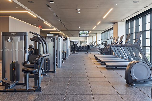 159 NE 6th St 5015, Miami, FL 33132