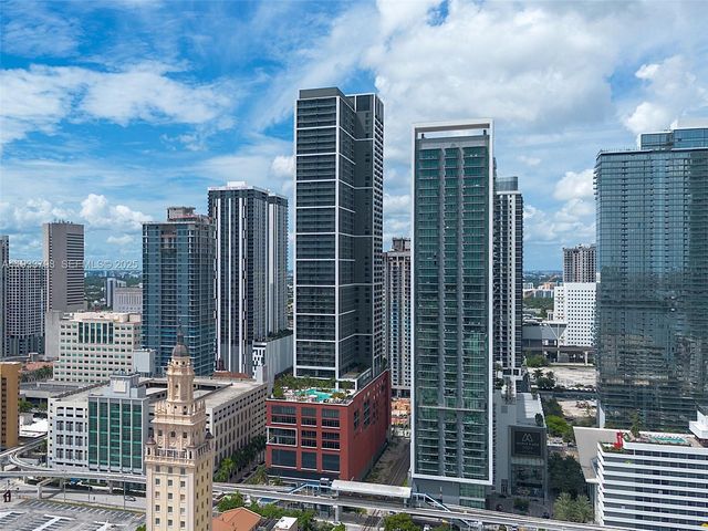 159 NE 6th St 5015, Miami, FL 33132